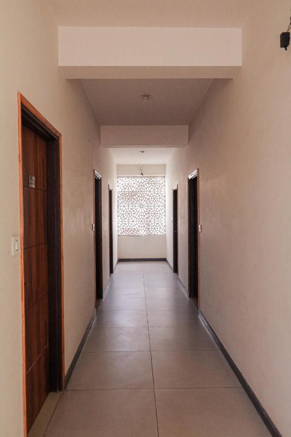 Chillout - A Boutique Hotel & Rooftop Restaurant Jaipur Exteriör bild