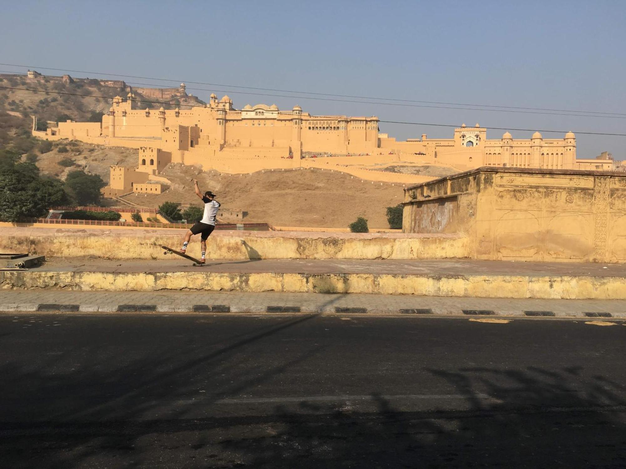 Chillout - A Boutique Hotel & Rooftop Restaurant Jaipur Exteriör bild