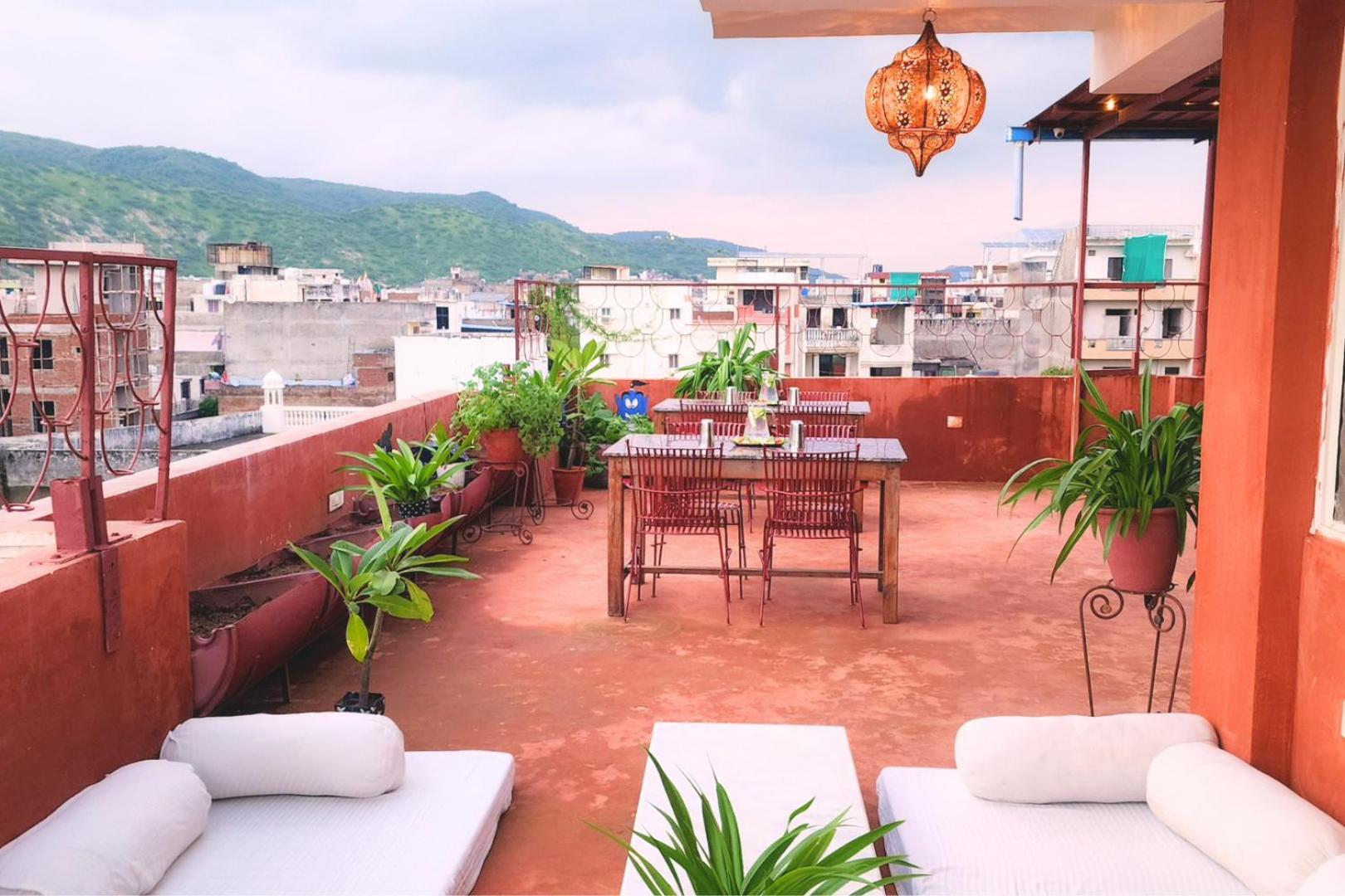Chillout - A Boutique Hotel & Rooftop Restaurant Jaipur Exteriör bild